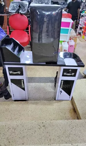Saloon Nail Table / Manicure Table