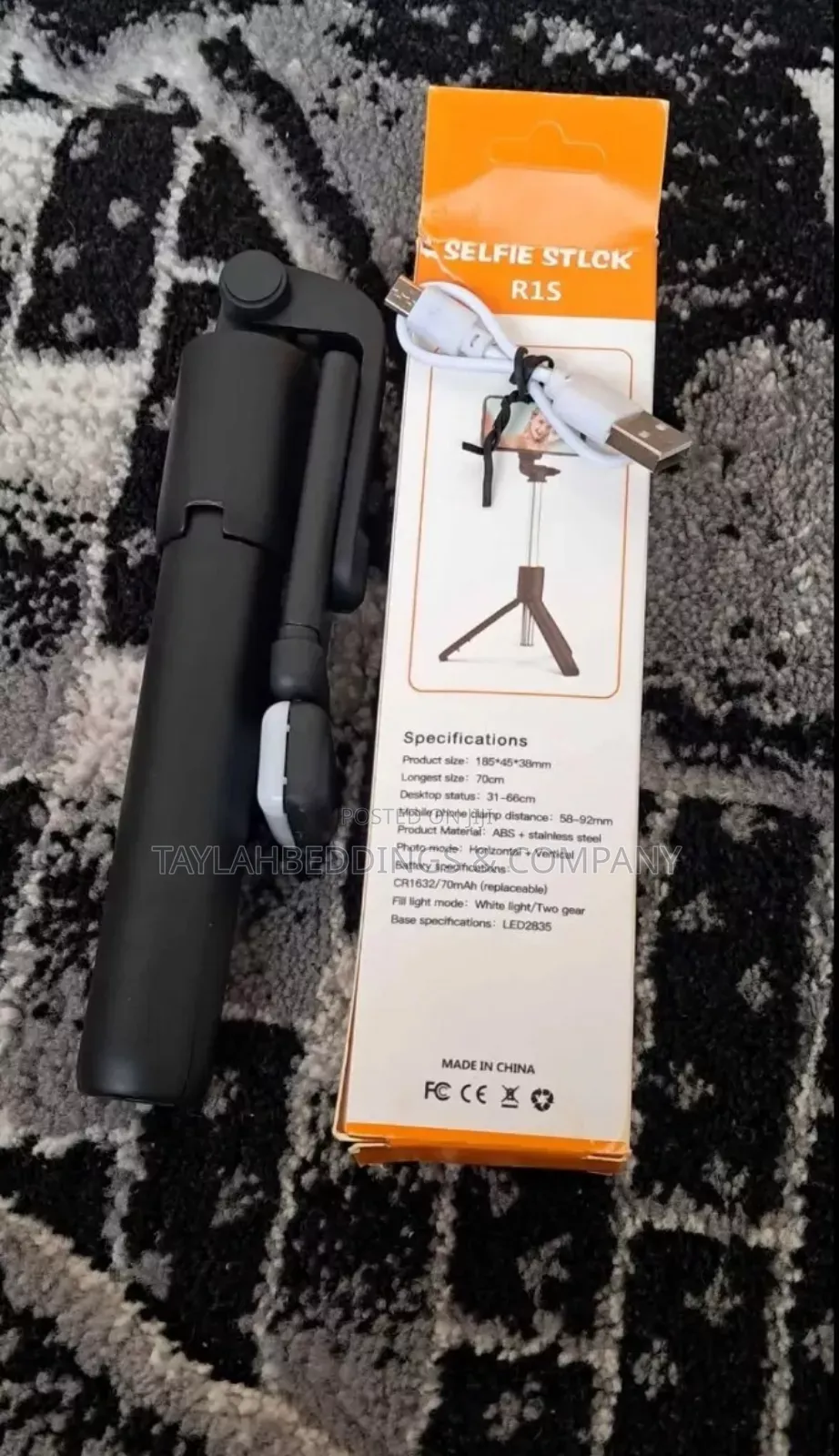 Tripod Selfie Stick R1