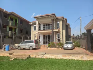 Furnished 5bdrm Duplex in Kira for sale