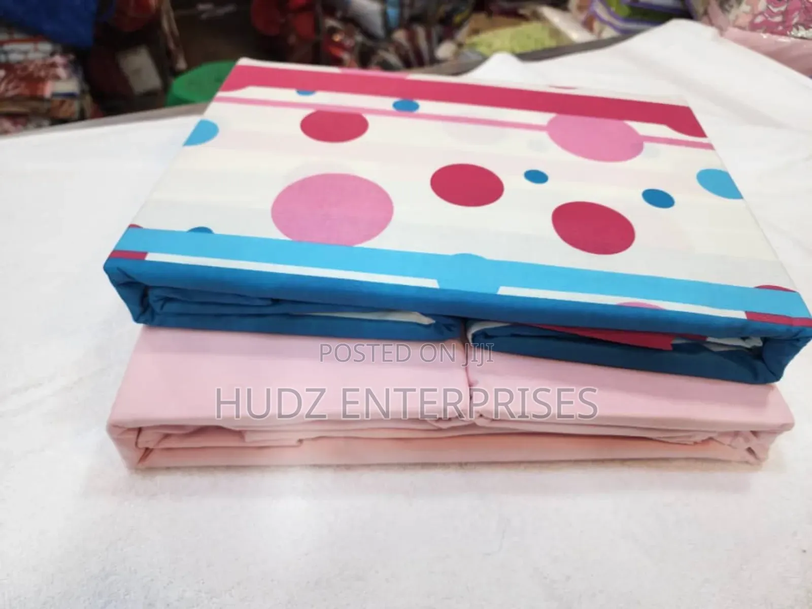 6pc Cotton Bedsheets 6x6 Cream and Pink