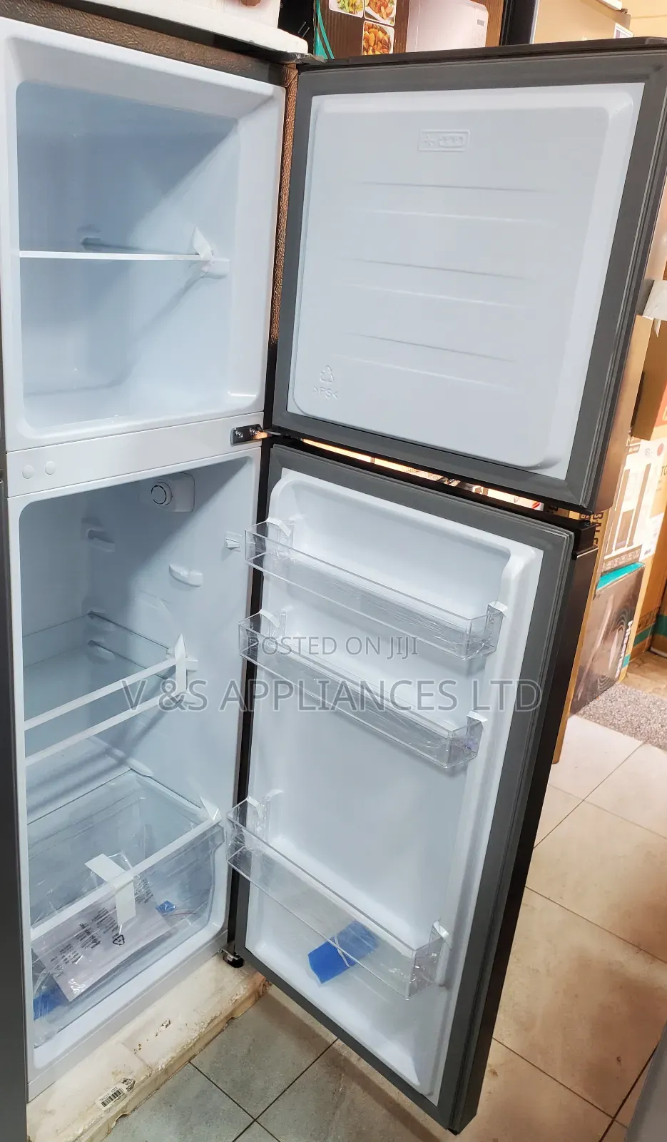 200l Hisense Fridge With Double Door