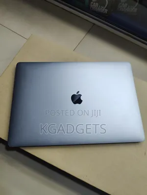 Laptop Apple MacBook Pro 2017 16GB Intel Core I7 SSD 512GB