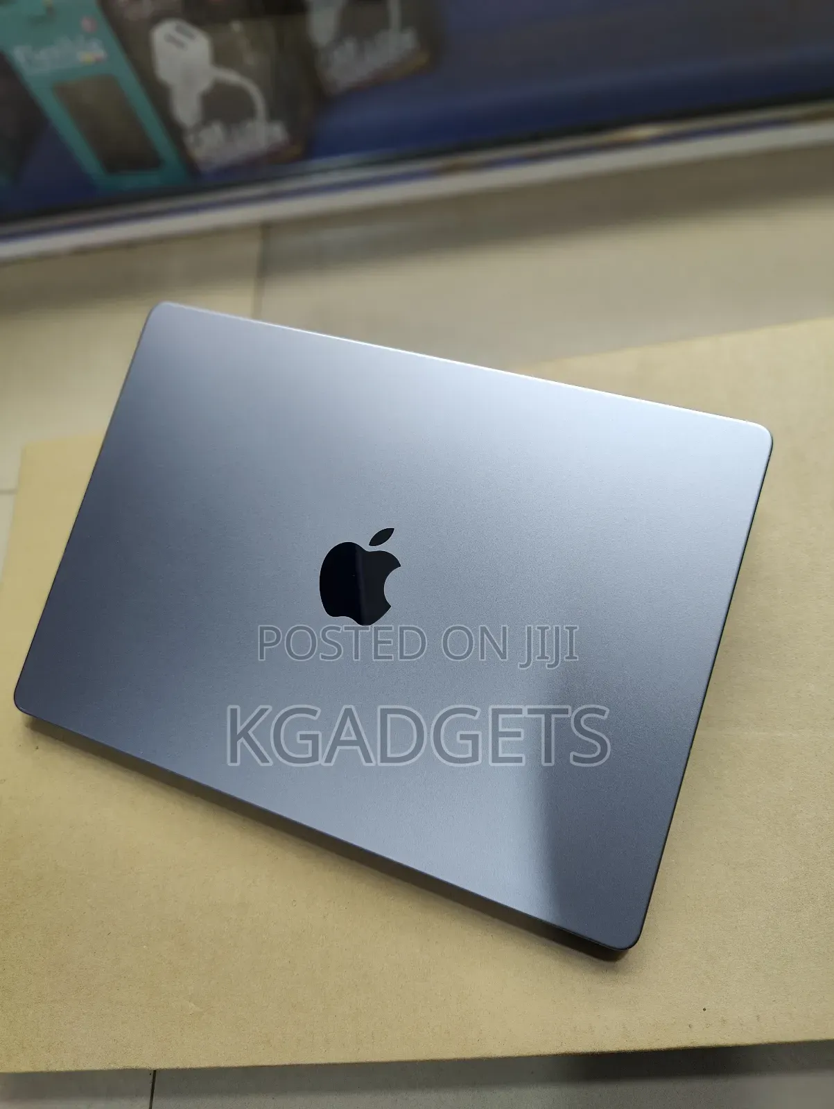 Laptop Apple MacBook Pro 2022 M2 16GB Intel Core I5 SSD 512GB