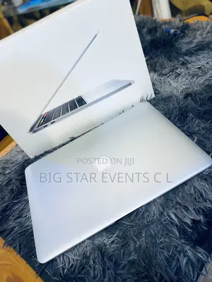 Laptop Apple MacBook Air 4GB Intel Core I5 SSD 128GB