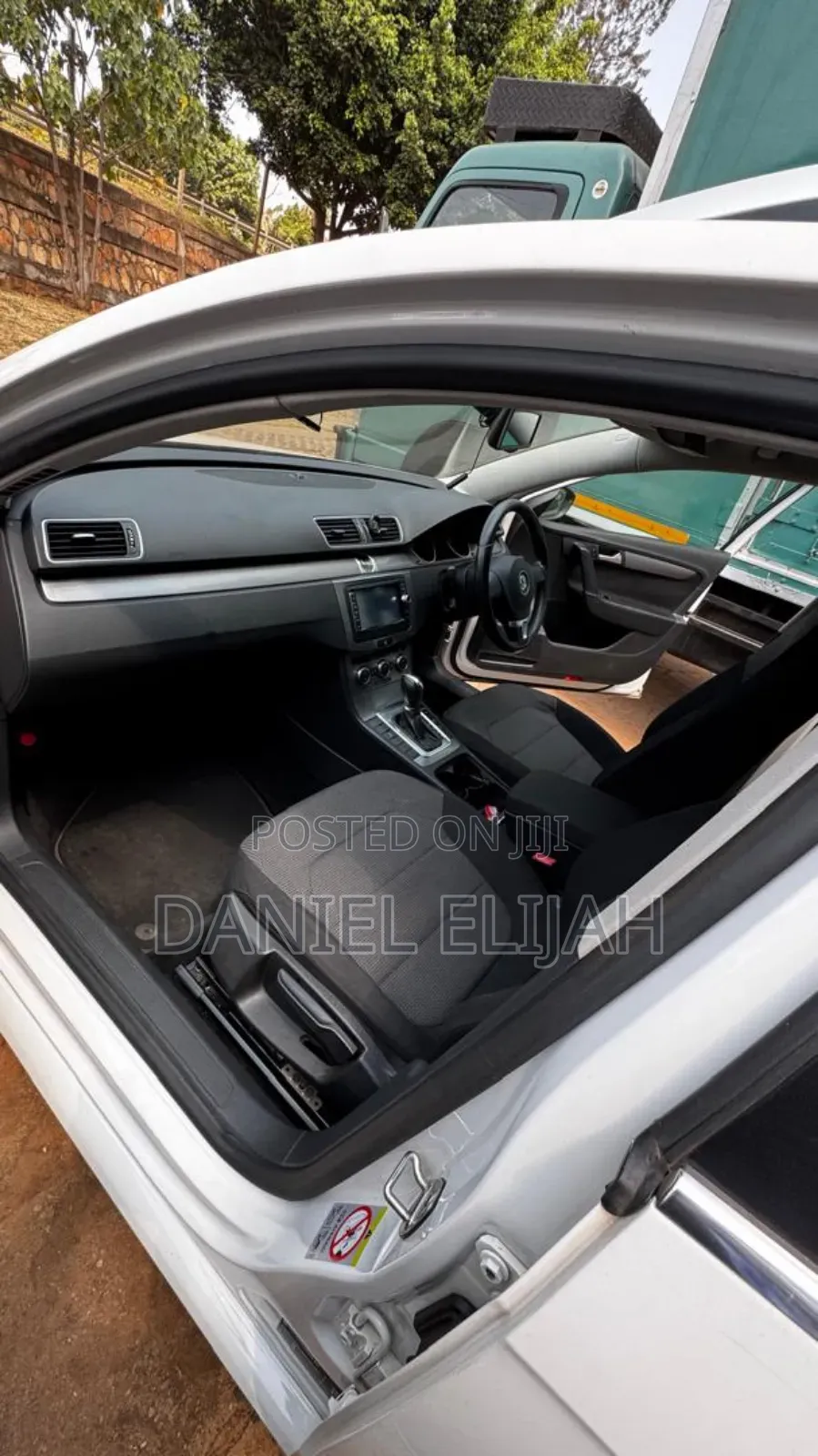 Volkswagen Passat 2013 White