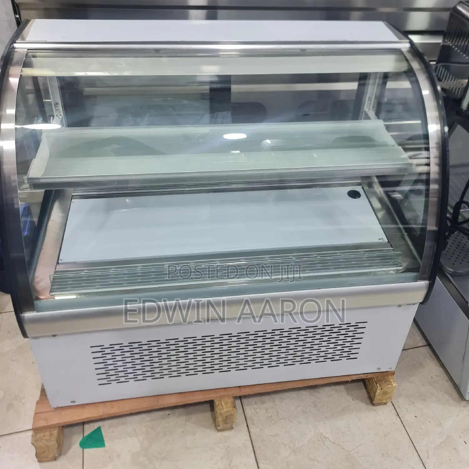 Cake Chiller Display
