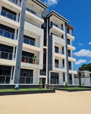 3bdrm Apartment in Muyenga, Central Division for rent