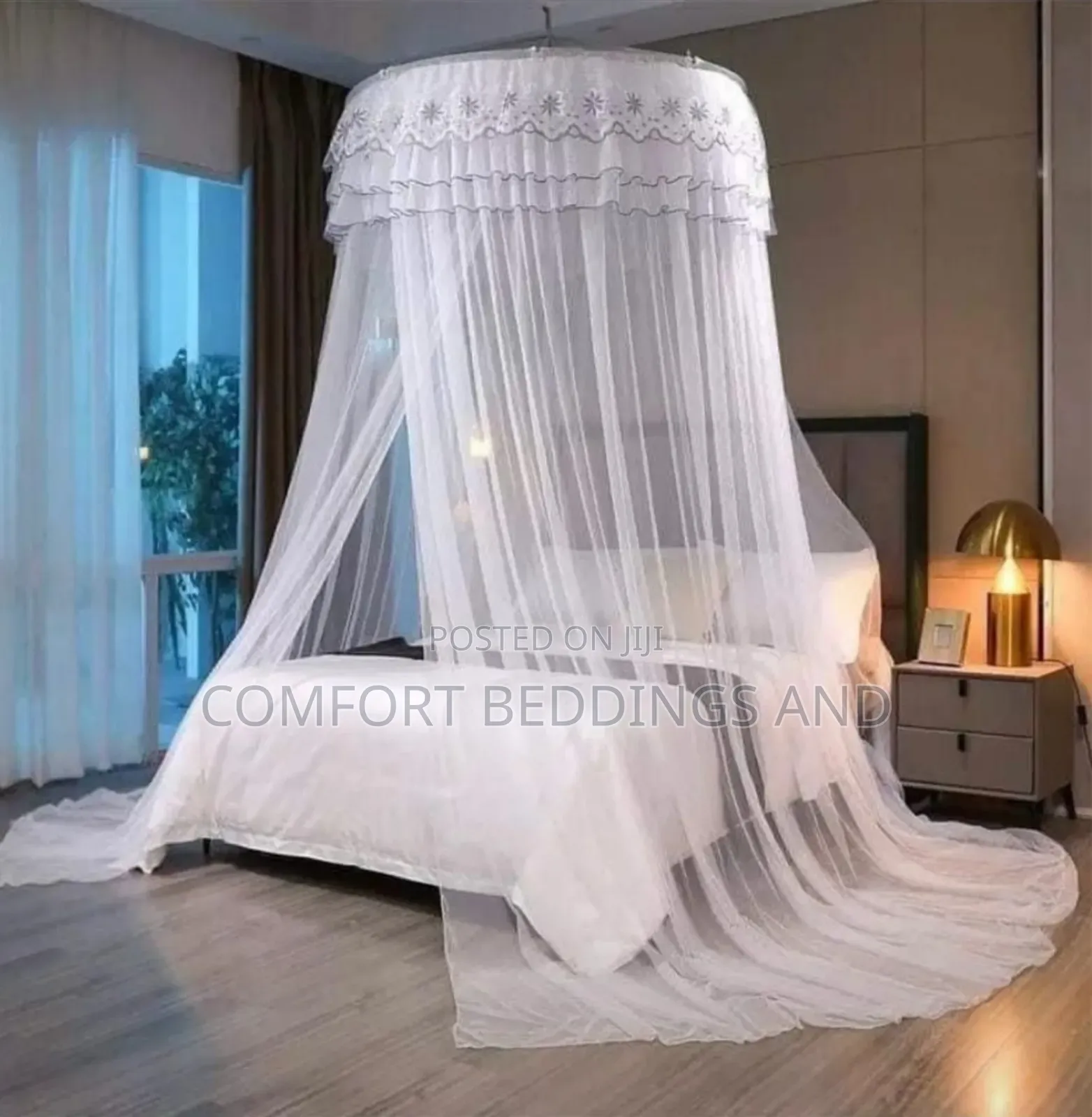 White Round Mosquito Net 5 by 6