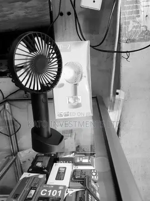 Portable Flexible Make Up Fan