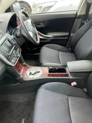 Toyota Premio 1.8 FWD 2011 Silver