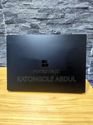 New Laptop Microsoft Surface Laptop 5 16GB Intel Core I7 SSD 500GB