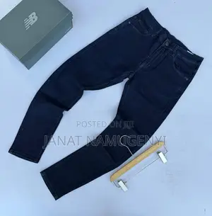 Non Fade Jeans