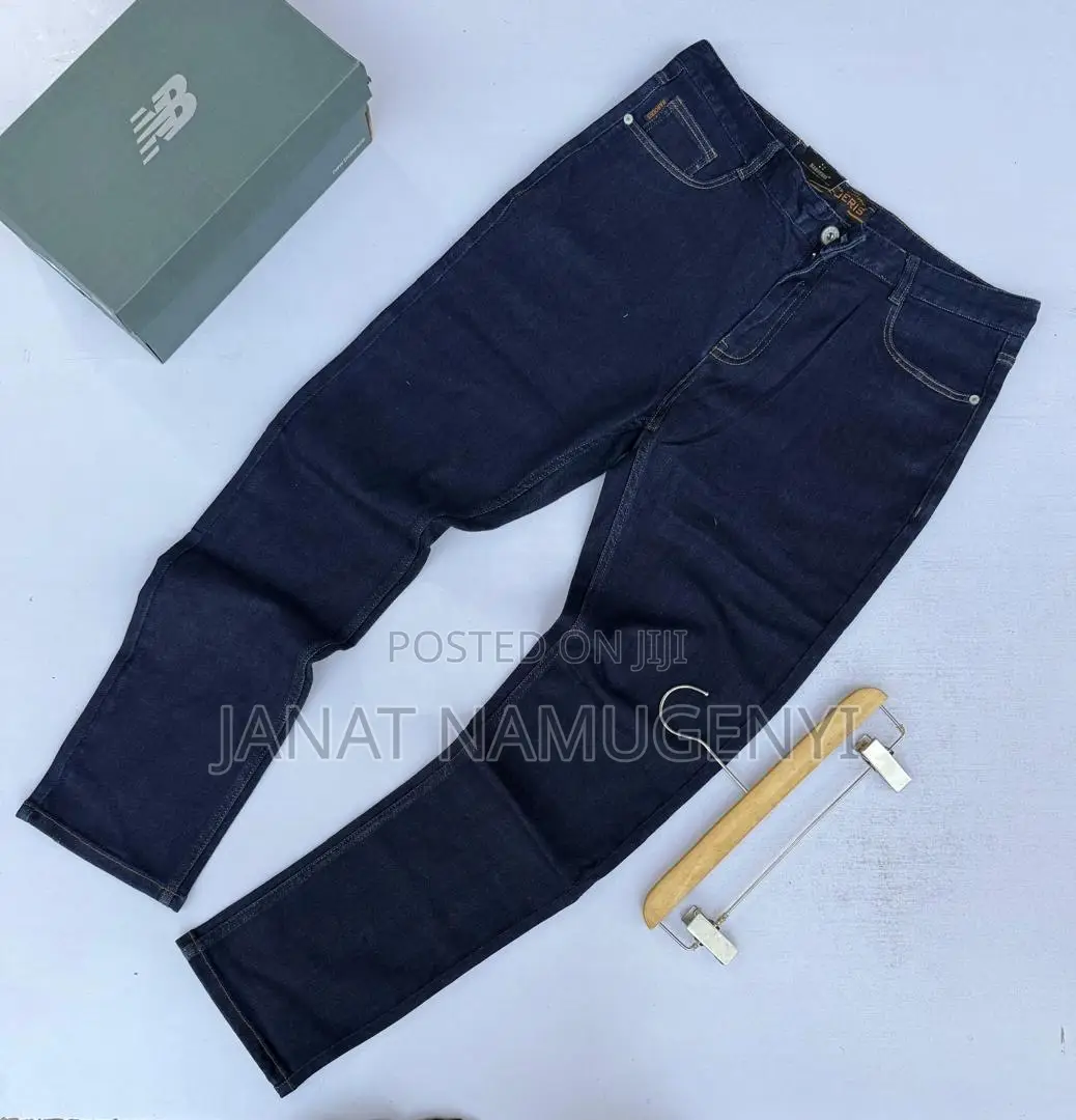 Non Fade Jeans