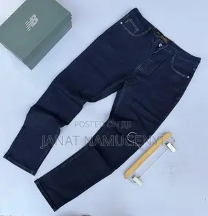Non Fade Jeans