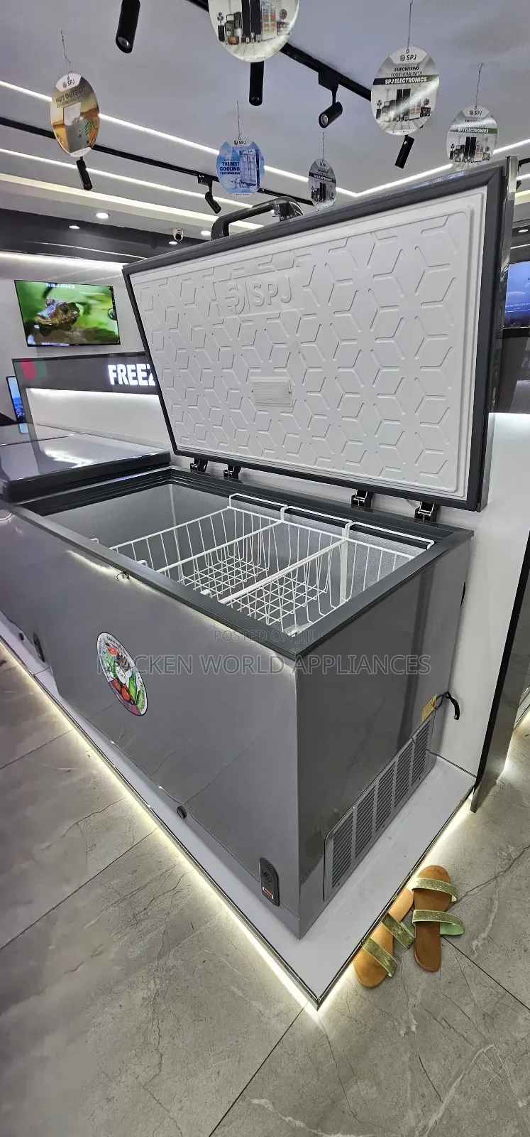 SPJ 410l Deep Freezer New
