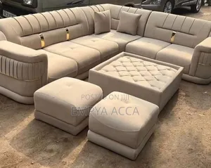 Wendi Sofa Blood