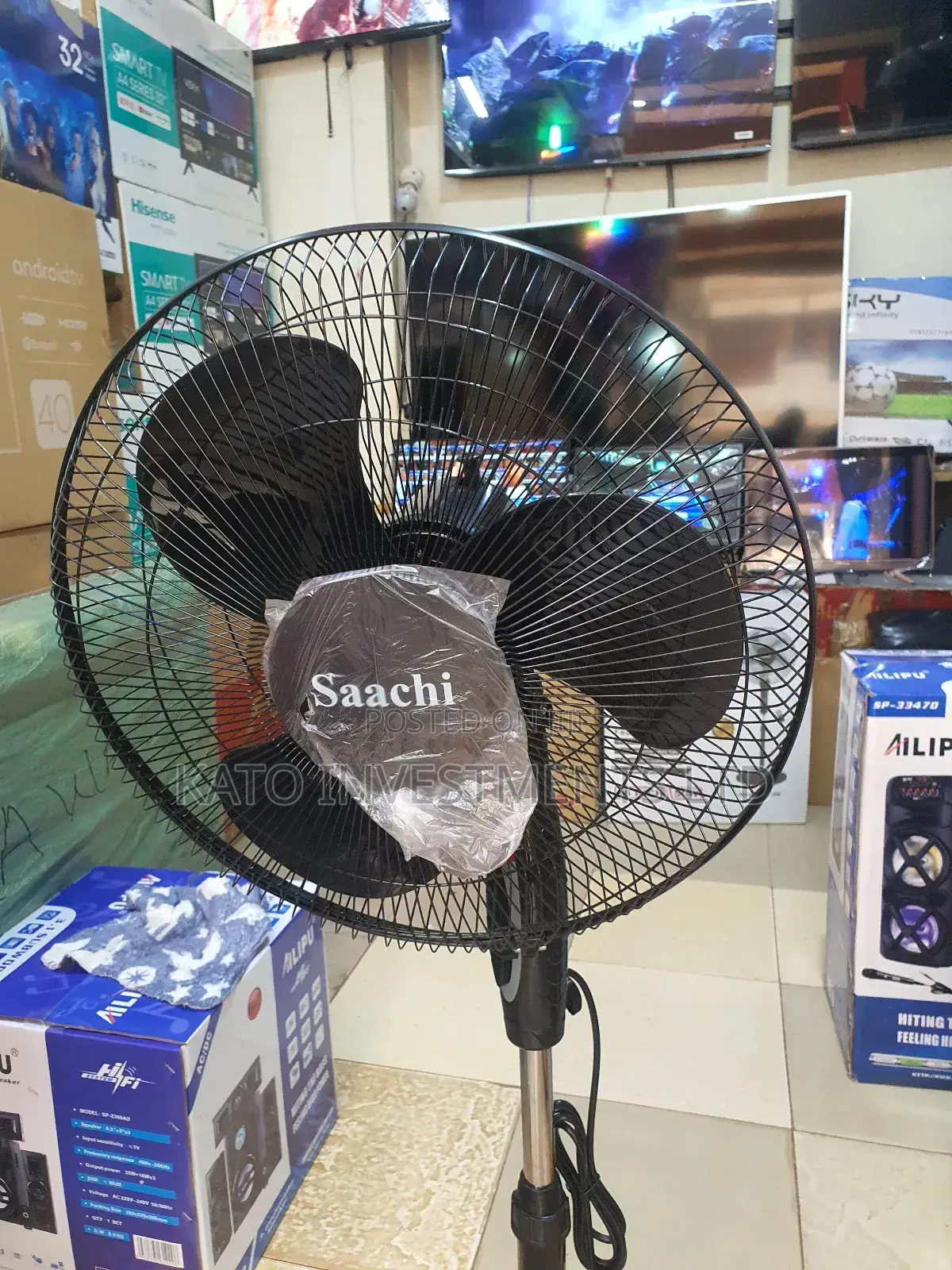 Saach Black Stand Fan