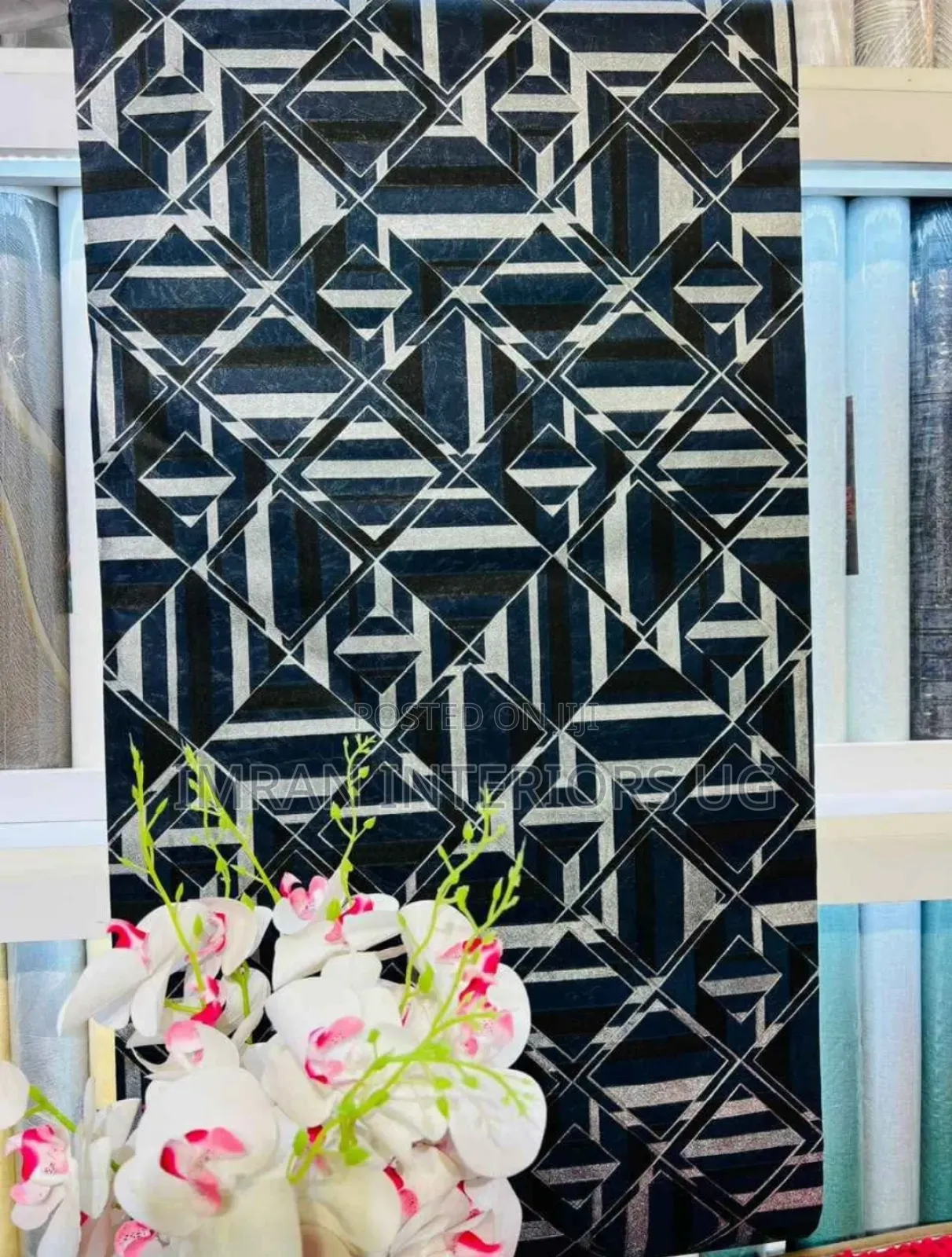 Black and Well Designed Wallpapers Per Square Meter Cheap.