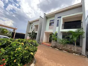 3bdrm Apartment in Muyenga, Central Division for rent