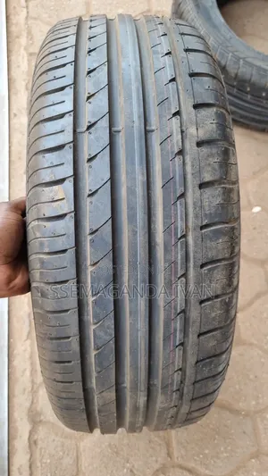 215/55r17 Gt Radial Champiro Made in Indonesia