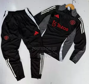 Manchester United Black and Grey Half-Zip Training Suit
