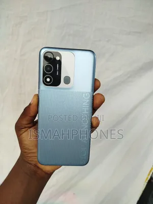 Tecno Spark 8C 64 GB Blue