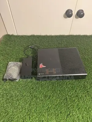 Microsoft Xbox One Console 500gb Black With Fc 25
