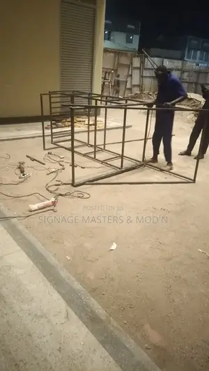Mobil Metal Frame Welding