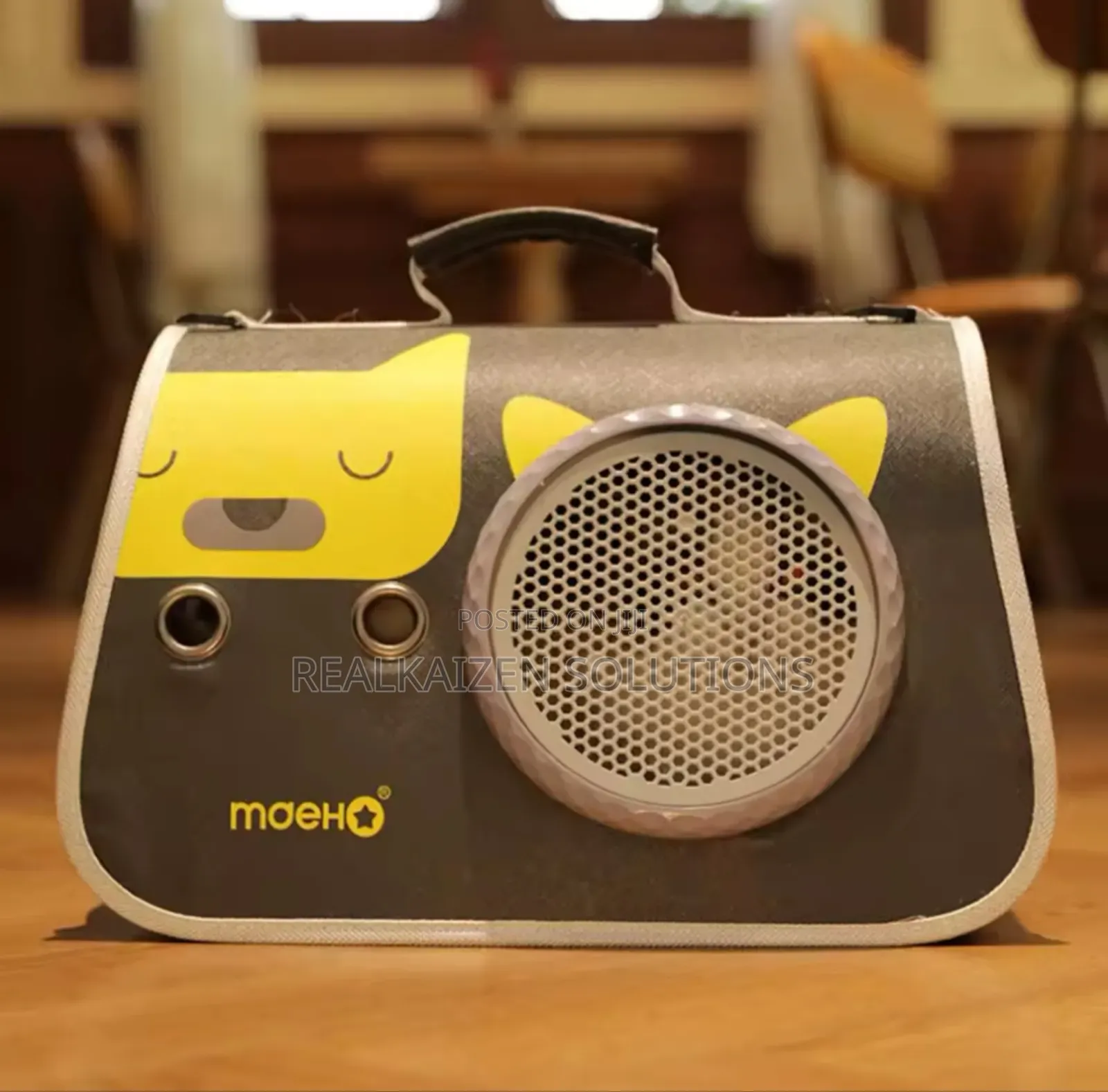 Breathable Pet Cat Carrier Bag With Ergonomic Handle + Strap
