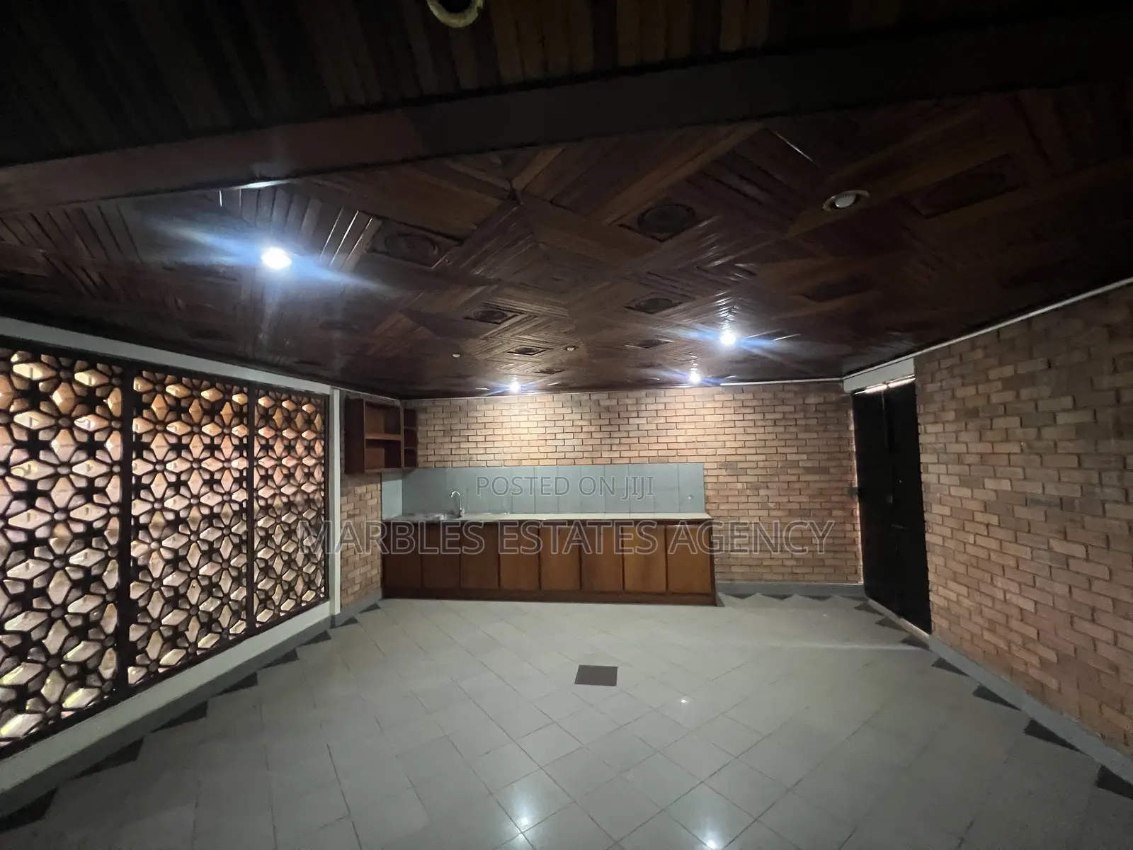 Furnished 4bdrm Duplex in Bugolobi, Central Division for rent