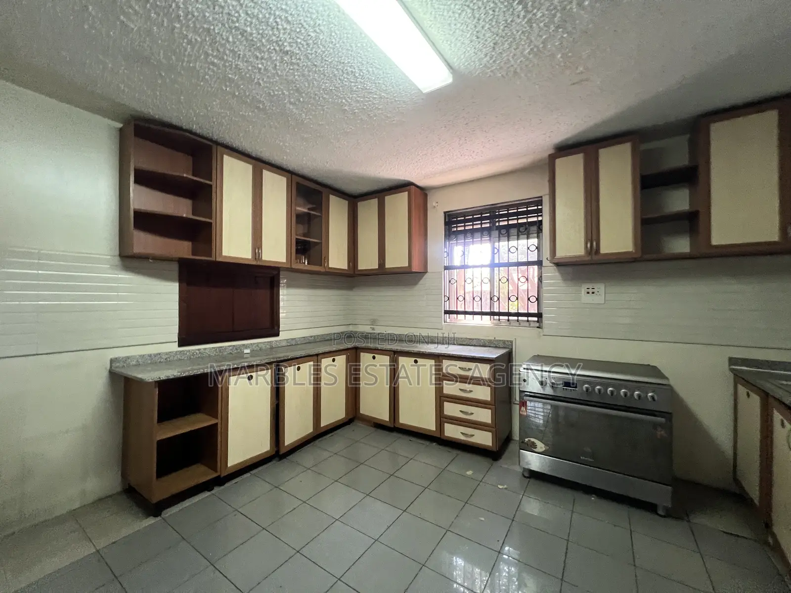 Furnished 4bdrm Duplex in Bugolobi, Central Division for rent