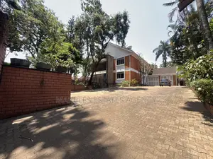 Furnished 4bdrm Duplex in Bugolobi, Central Division for rent