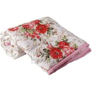 Light Weight
Quilted Duvet With Flowers