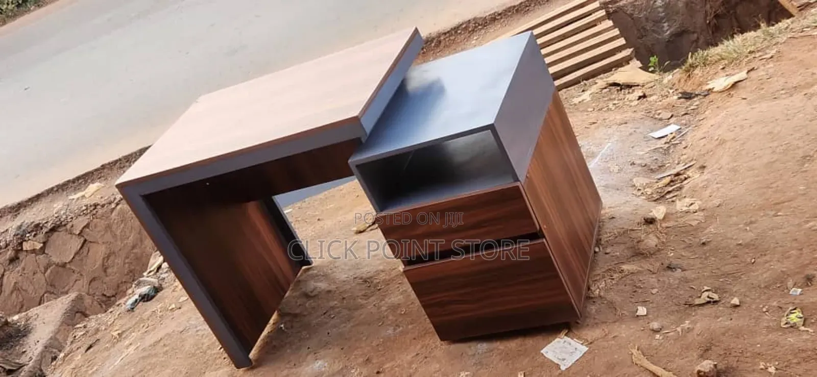 Office Table/ Modern Office Tables