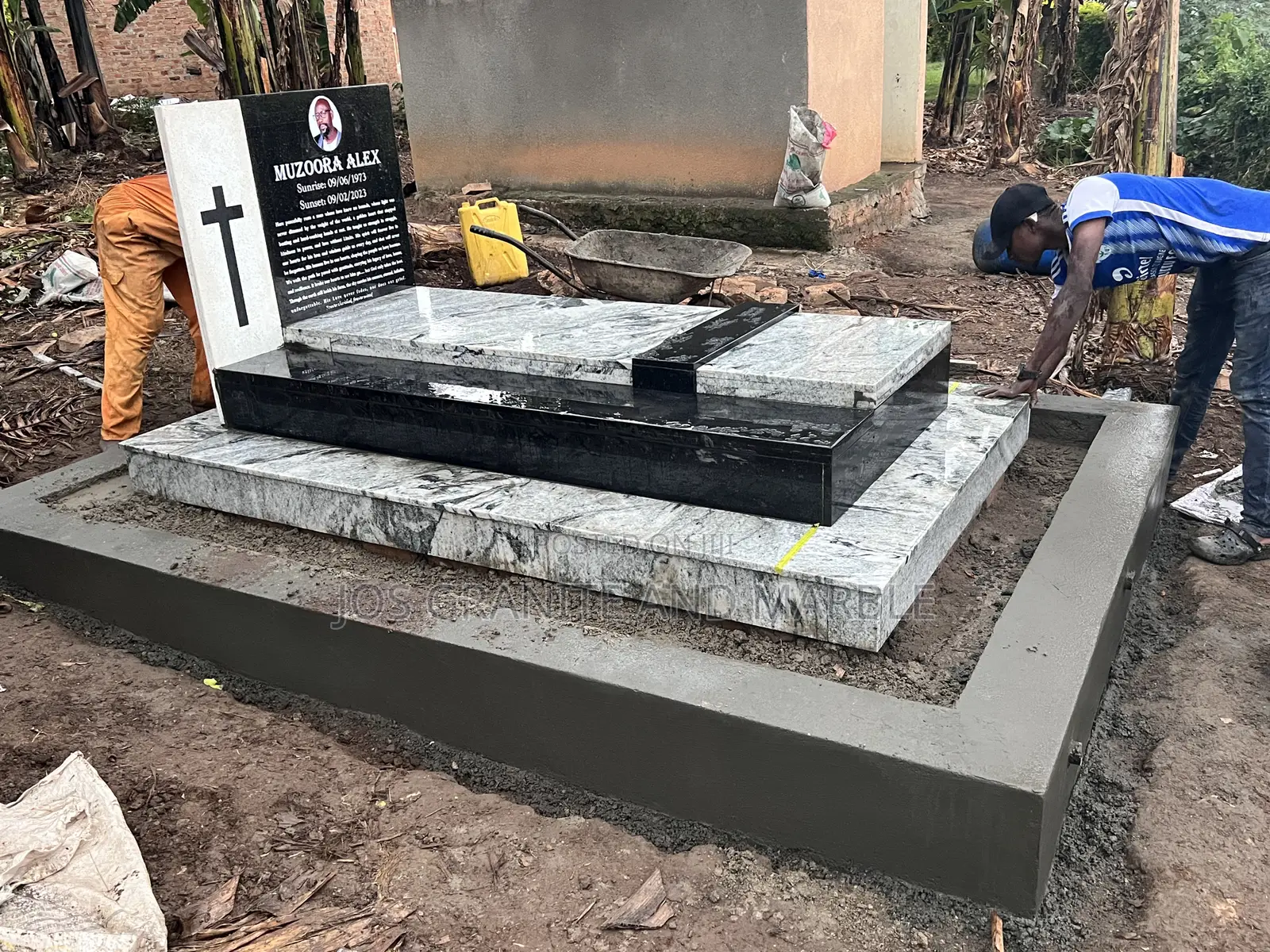 Grave Finishing