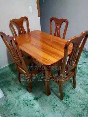 Bubaako Dining Set