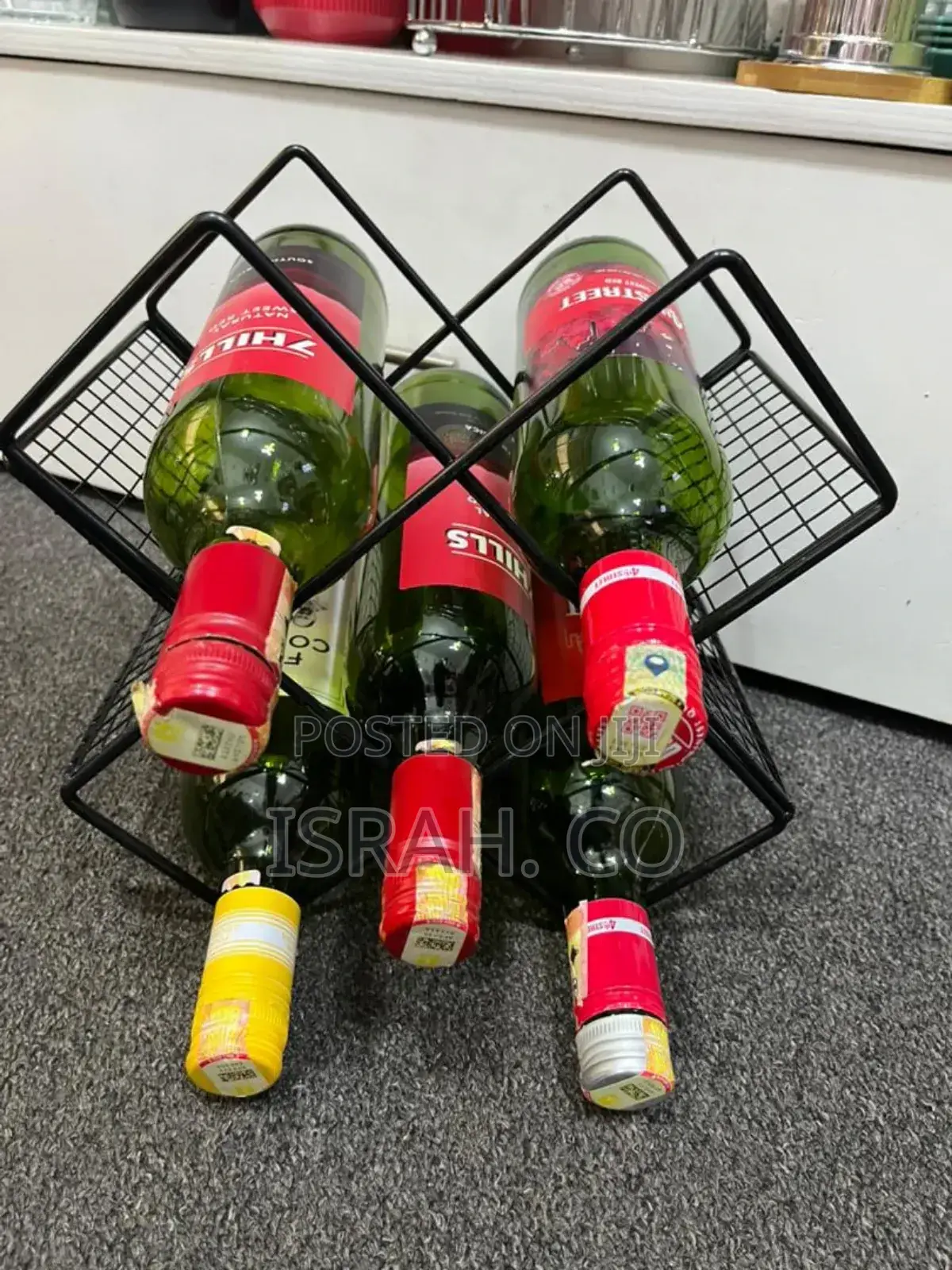 Sunnydaze 6-Bottle Steel Wire Triangular Tabletop Wine Rack