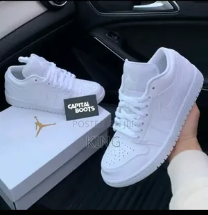 J1 Low "Triple White"