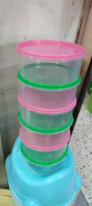 Plastic Food Containers Round 12pcs
