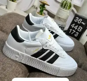 Women's Addidas Sneakers
