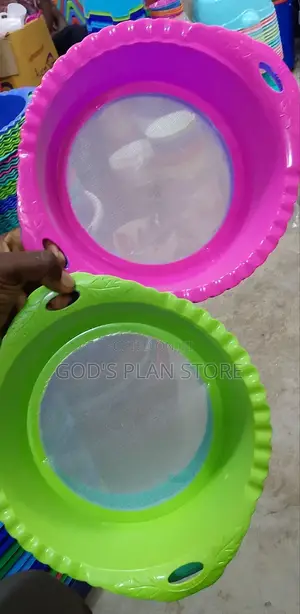 Plastic Strainers 2pcs