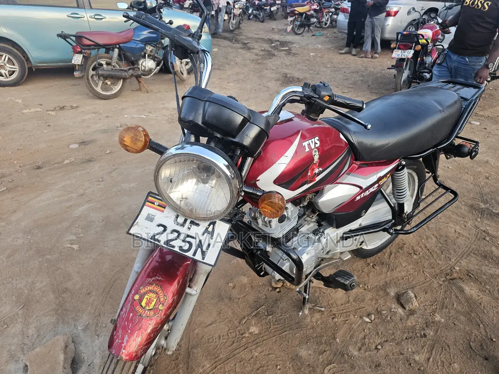 TVS HLX 125 2019 Red