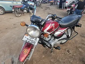 TVS HLX 125 2019 Red