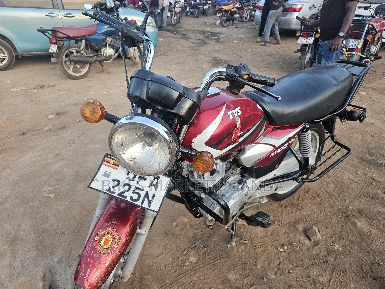 TVS HLX 125 2019 Red