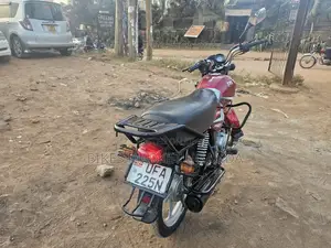 TVS HLX 125 2019 Red