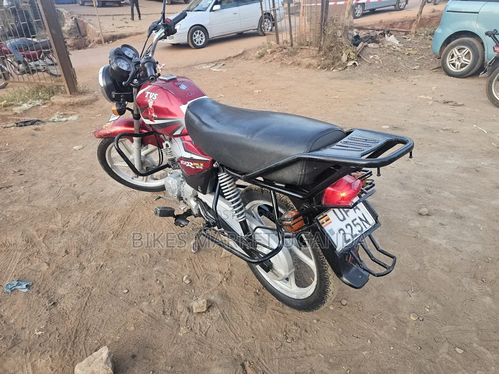TVS HLX 125 2019 Red