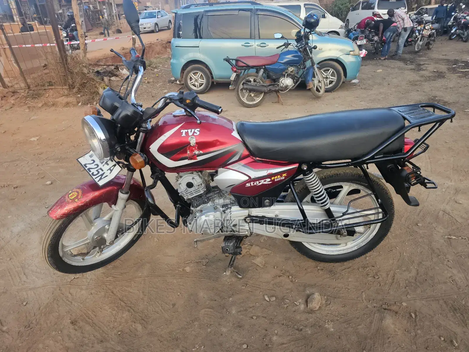 TVS HLX 125 2019 Red