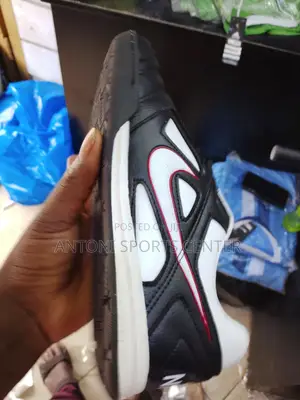 Nike Shoe Fair Pray Black