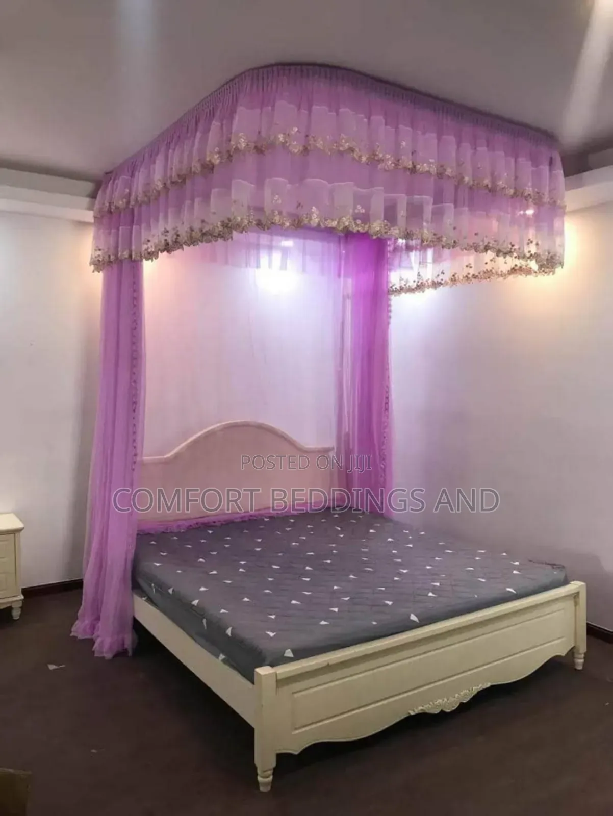 Free Size Wall Mount Mosquito Net