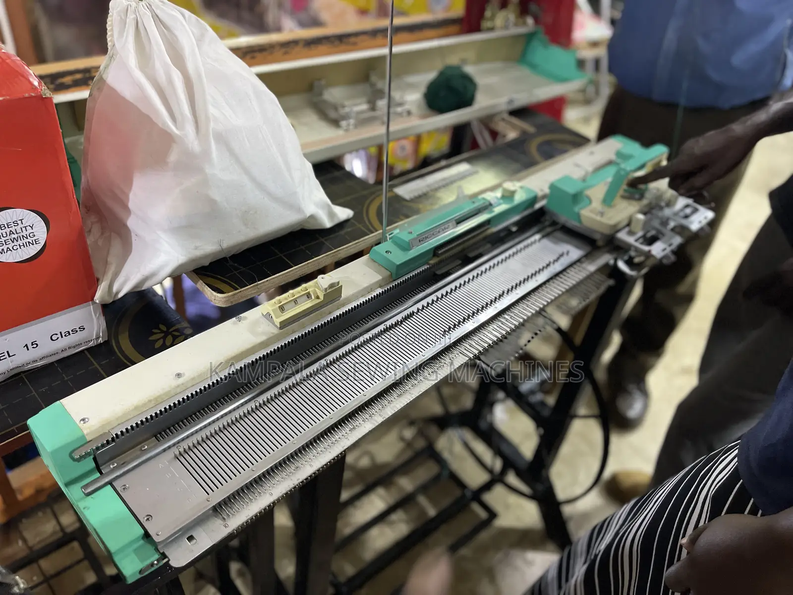 Knitting Sewing Machine With Sweater Designs